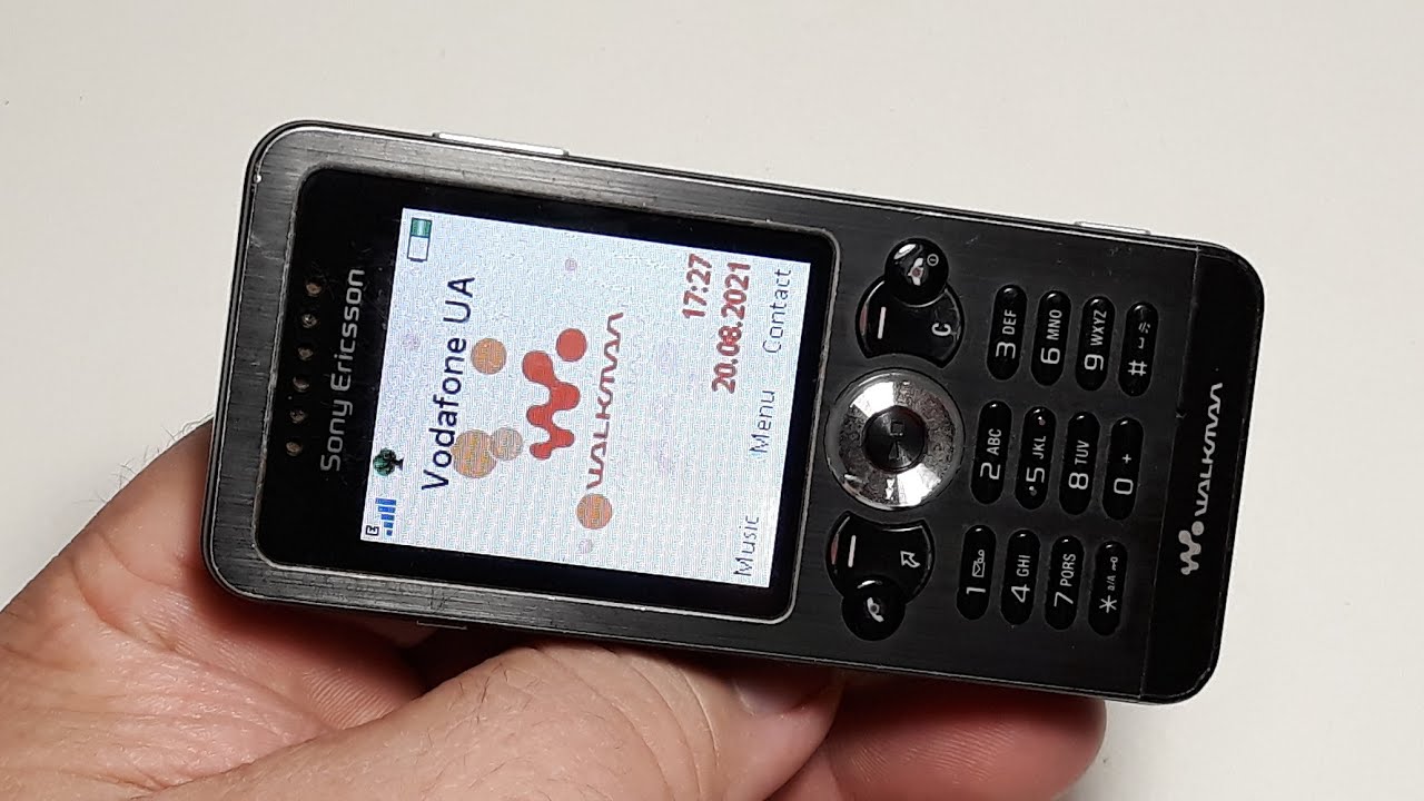 Sony Ericsson W302. Капсула времени из Германии. Ретро телефон из 2008 года
