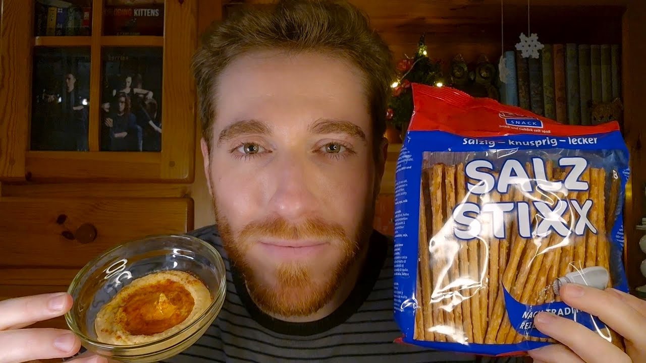 [ASMR] Palitos salados 🥨 con hummus 😋 | Susurros, eating sounds