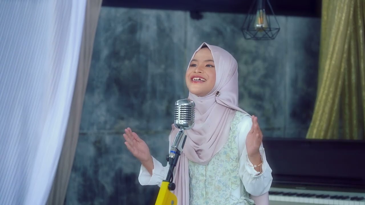 Nano - Separuhku [ Cover By Aisyah ] Voice Corner Neny School