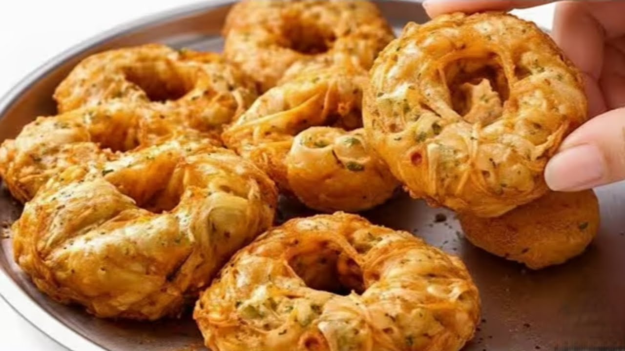 कच्चे आलू और सूजी का इतना टेस्टी नाश्ता कि समोसा-कचौड़ी भी भूल जाएंगे! 😋 | Suji Potato Snacks