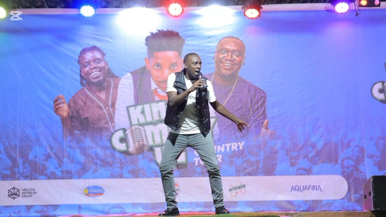 Who said banyankole only hold onto power! 😁  mcvex put up a rib cracking performance in Arua 