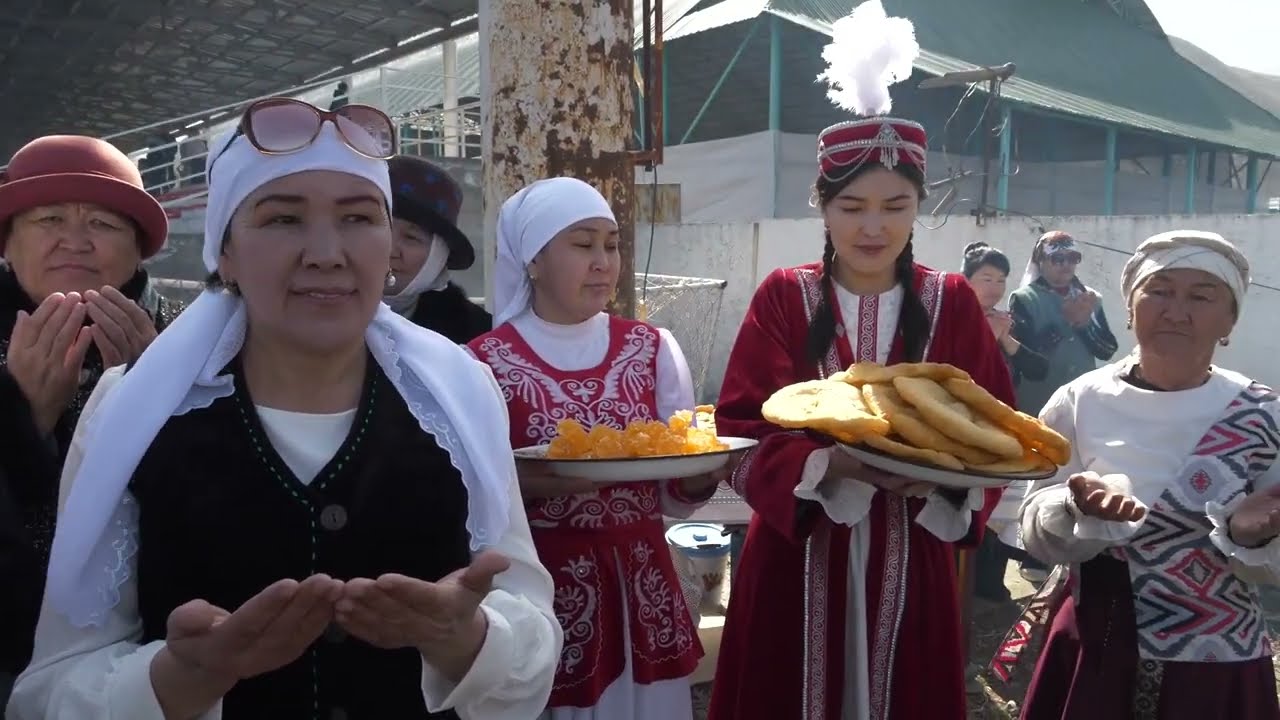 Ноорузга Алайда 40 казан сүмөлөк даярдалып жатат