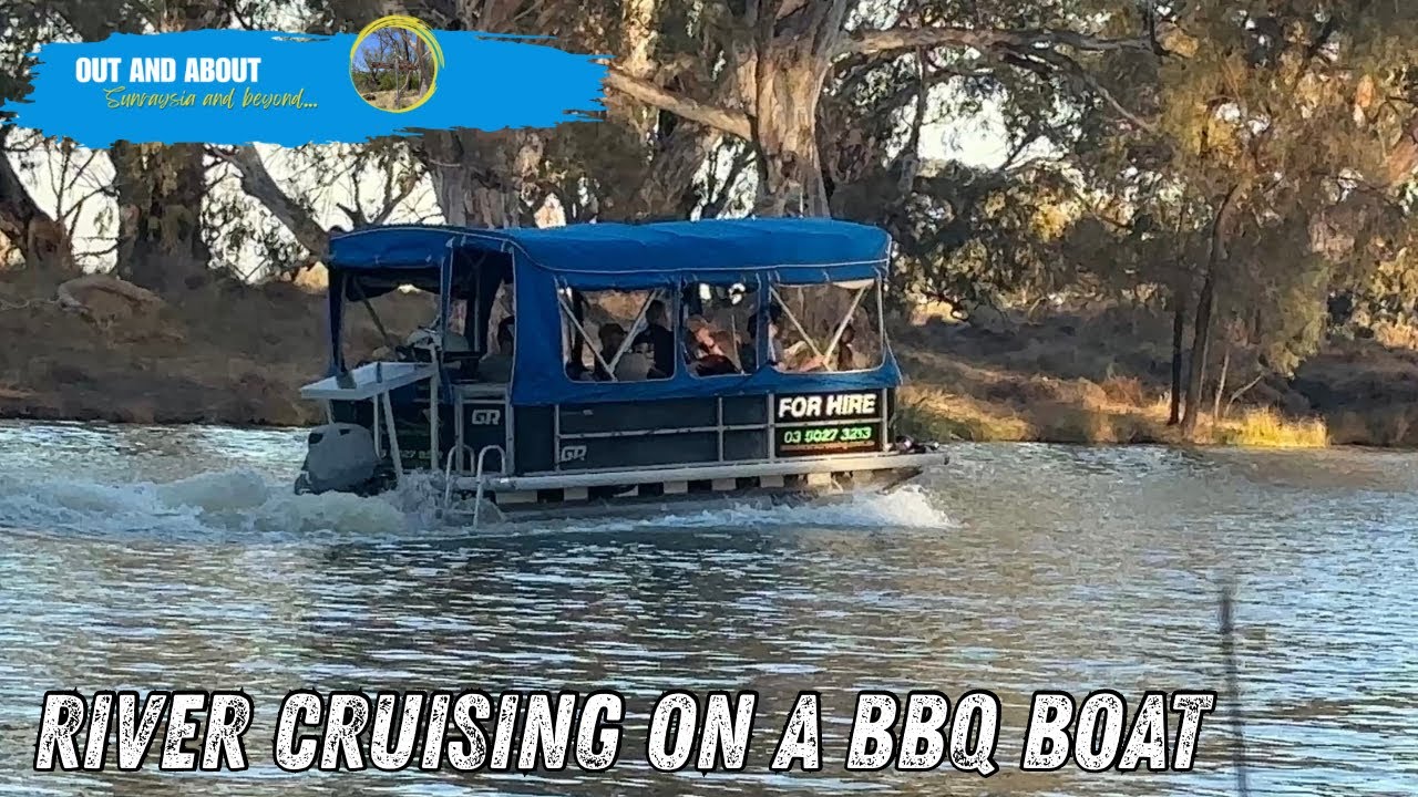 Cruising the Darling River on a BBQ boat