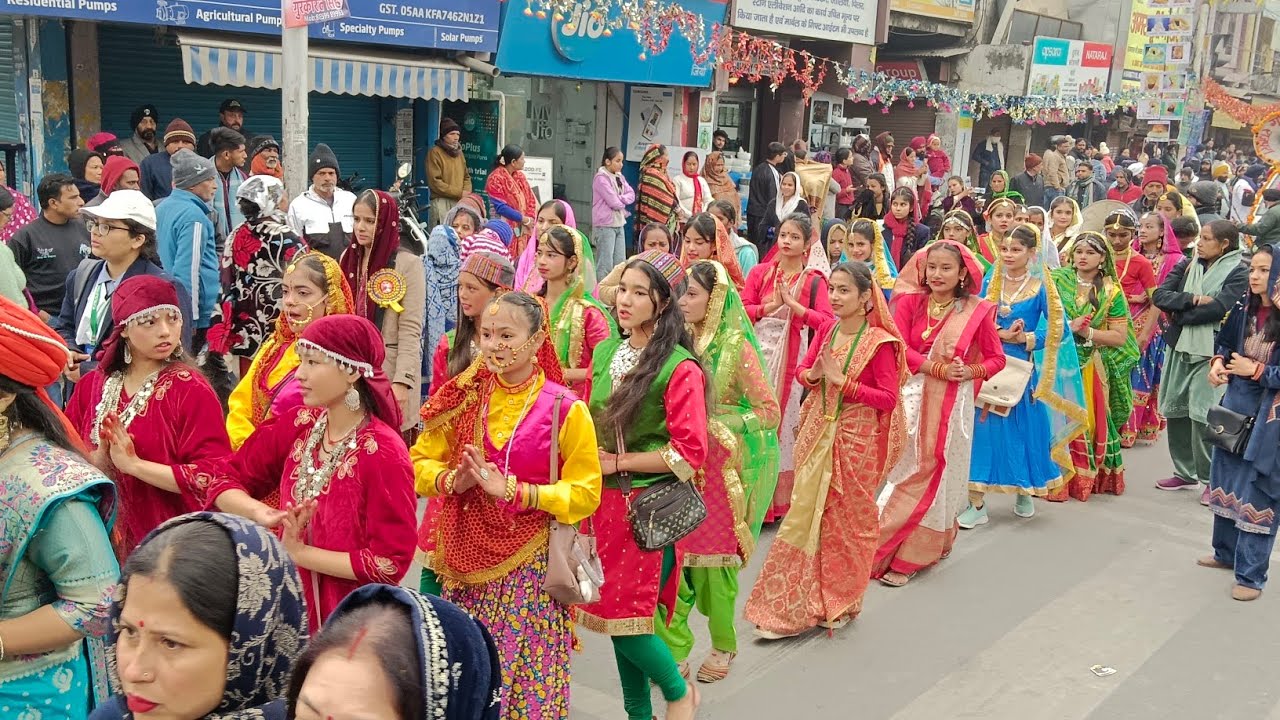 गुरु गोविंद सिंह जी के प्रकाश पर्व पर हल्द्वानी में निकाला गया नगर कीर्तन।