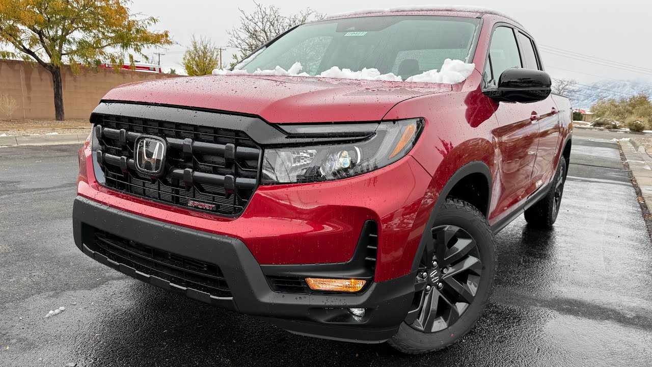 2025 Honda Ridgeline Sport - Radiant Red Metallic II - Walkaround