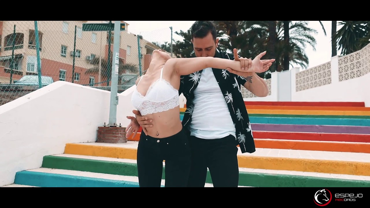 Manu&Maria    - tu boca-    -Espejo Record-
