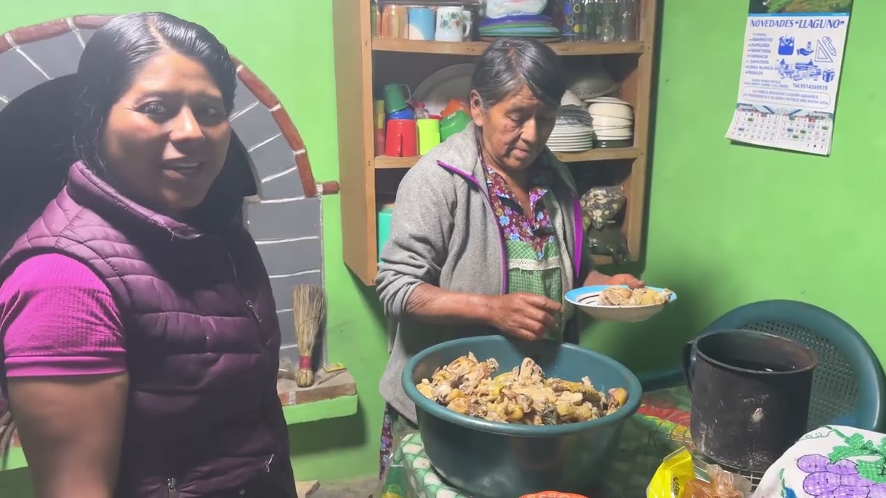 ✅️😃 Asi preparó mi suegra un rico mole para los trabajadores de la cocina 