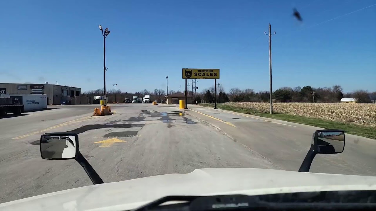 LIVE Trucking POV - IRL | Sweet Springs MO, St Louis MO ➜ Indianapolis, Yorktown IN