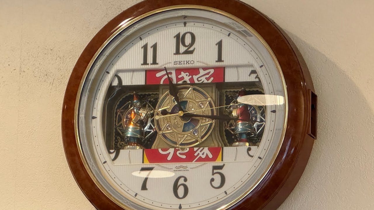 まさかの展示モード！すき家特注からくり時計（SEIKO）