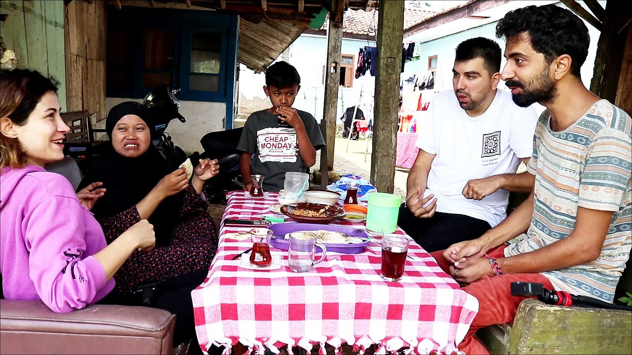 ENDONEZYA'DA KÖY EKMEĞİ PİŞİRDİM! MİSAFİRLERİME MENEMEN HAZIRLADIM! @DeğişikYollarda1@meltemyazar