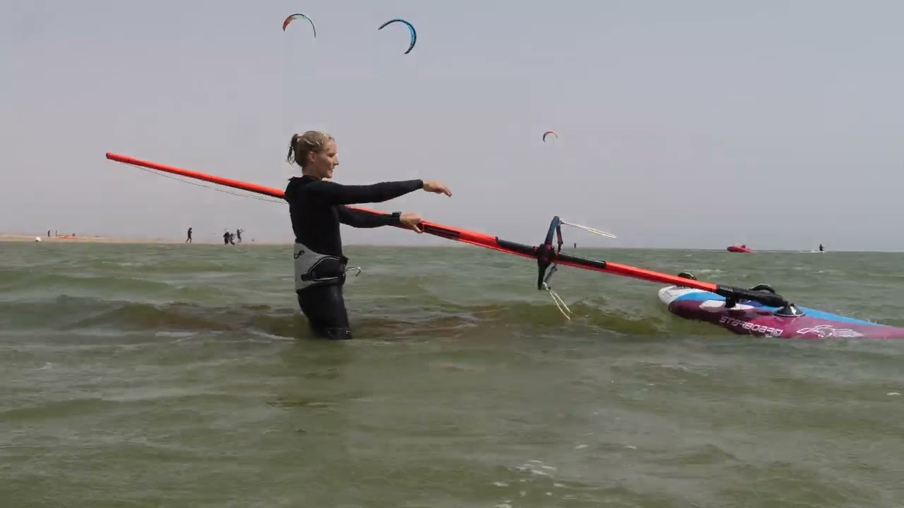 How to beach start and water start - Windsurfing