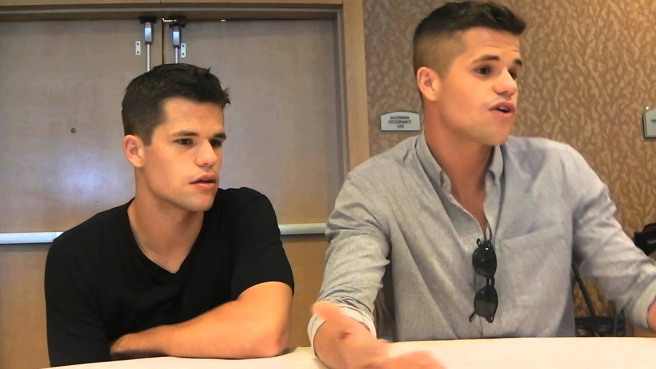 Teen Wolf Comic Con 2013 - Max Carver and Charlie Carver
