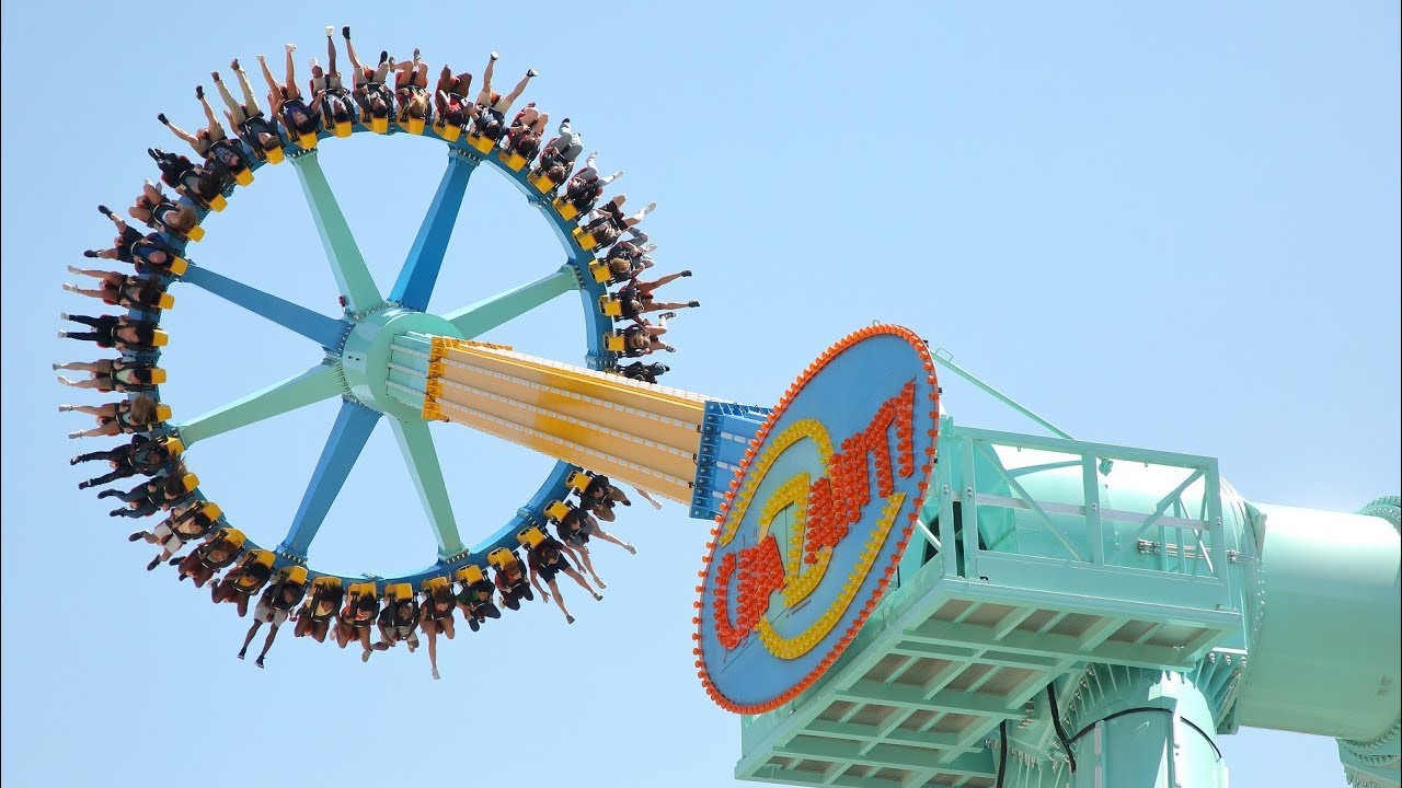 Inauguración de CraZanity en Six Flags Magic Mountain