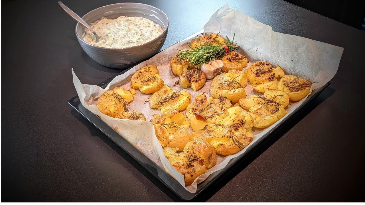 Smashed Potatoes/Quetsch Kartoffel/Rosmarin/Tsatsiki/Ofenkartoffel/Rosmarin super lecker und einfach