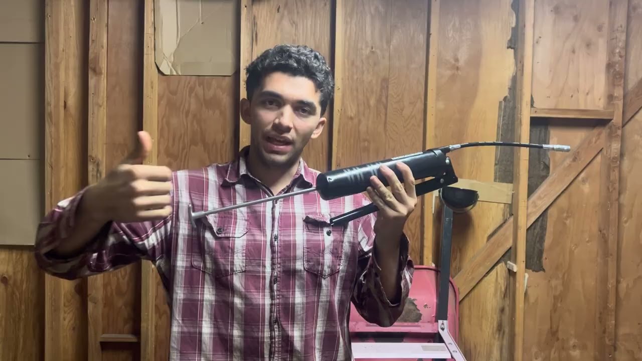 How to install and use a lever handle grease gun