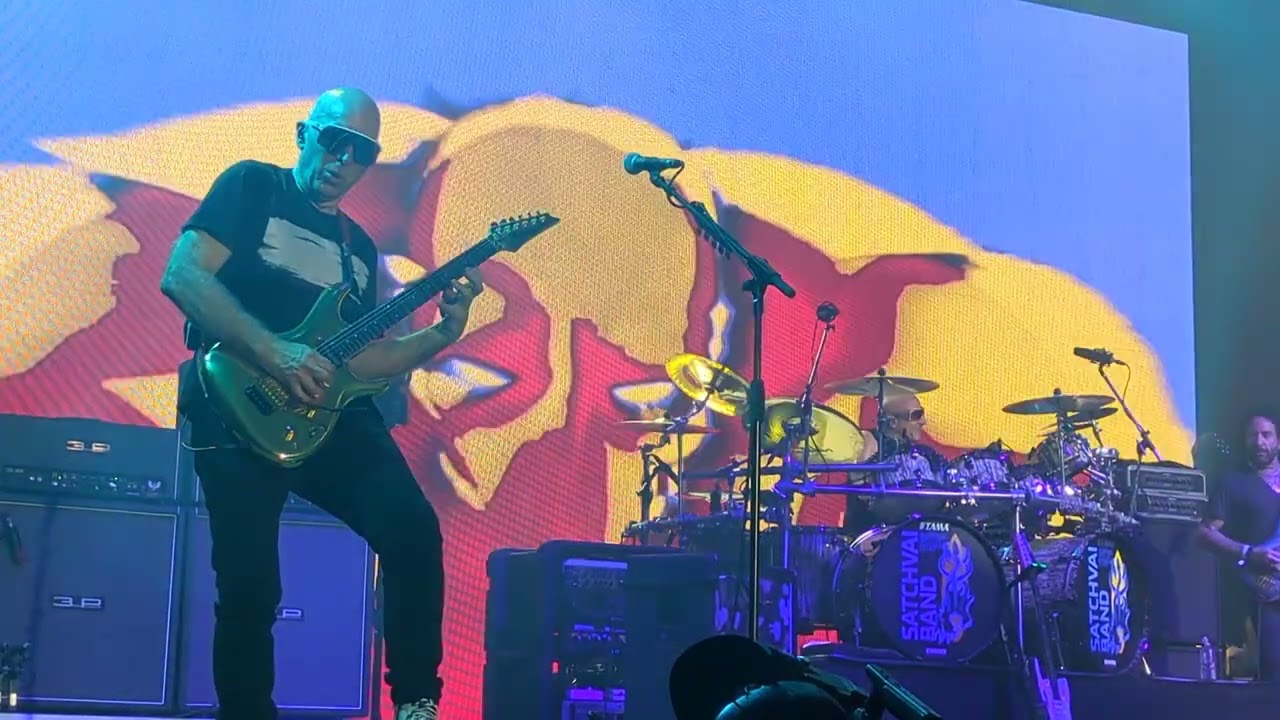 SatchVai band - Joe Satriani - Surfing with the Alien - Guitare en scène 2025