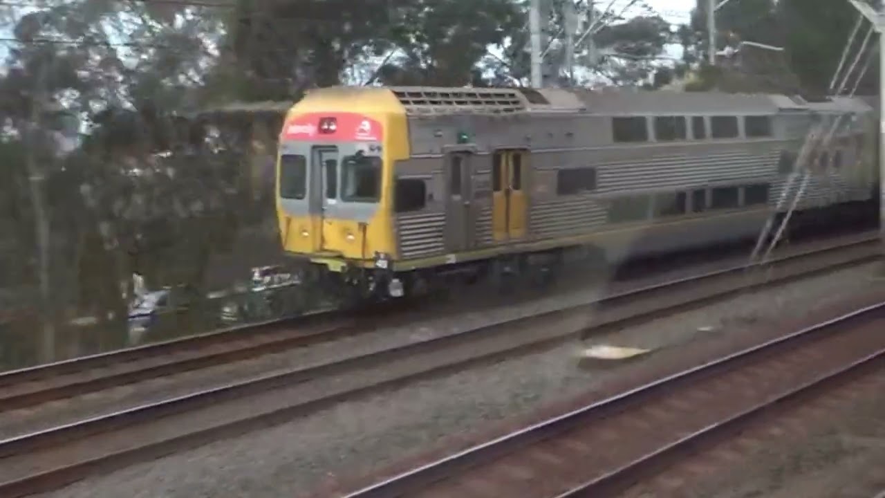 Denim - NIKE STORE (Official Visualiser)