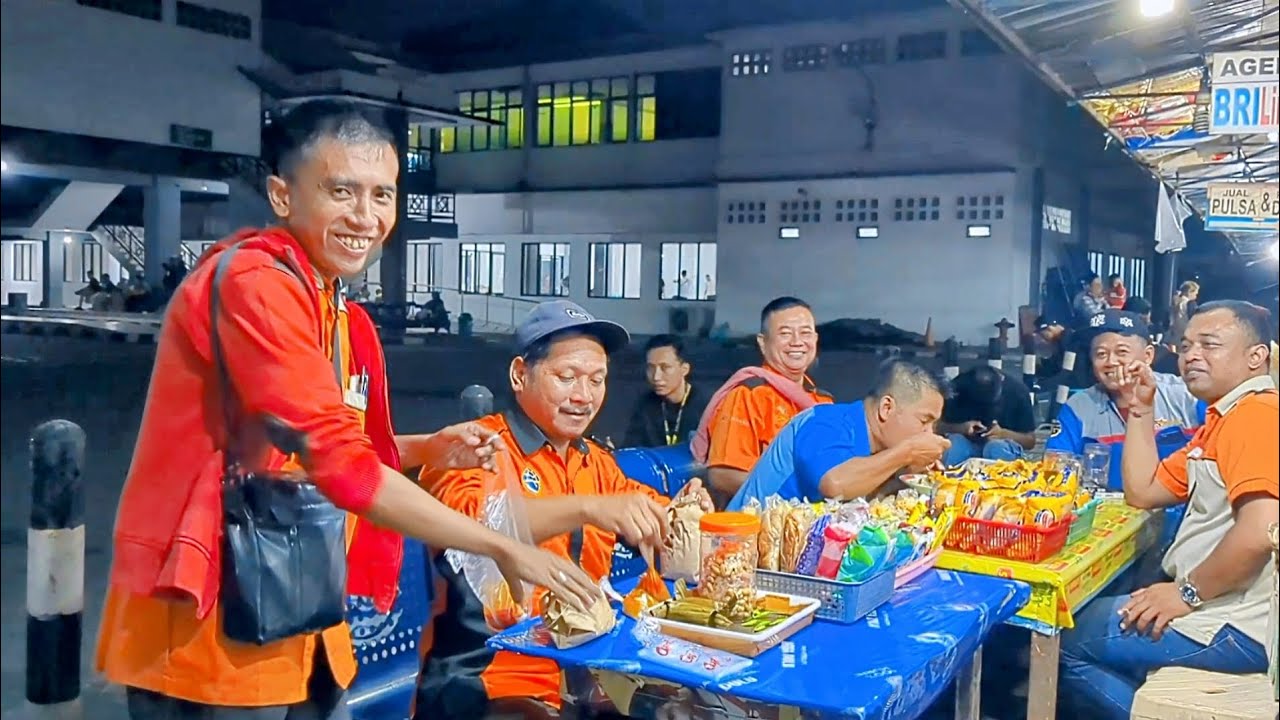 KONDEKTUR PURWANTO DATANG, SEMUA CREW IKUT SENANG! SUGENG RAHAYU 7826 TIM WONOSOBO