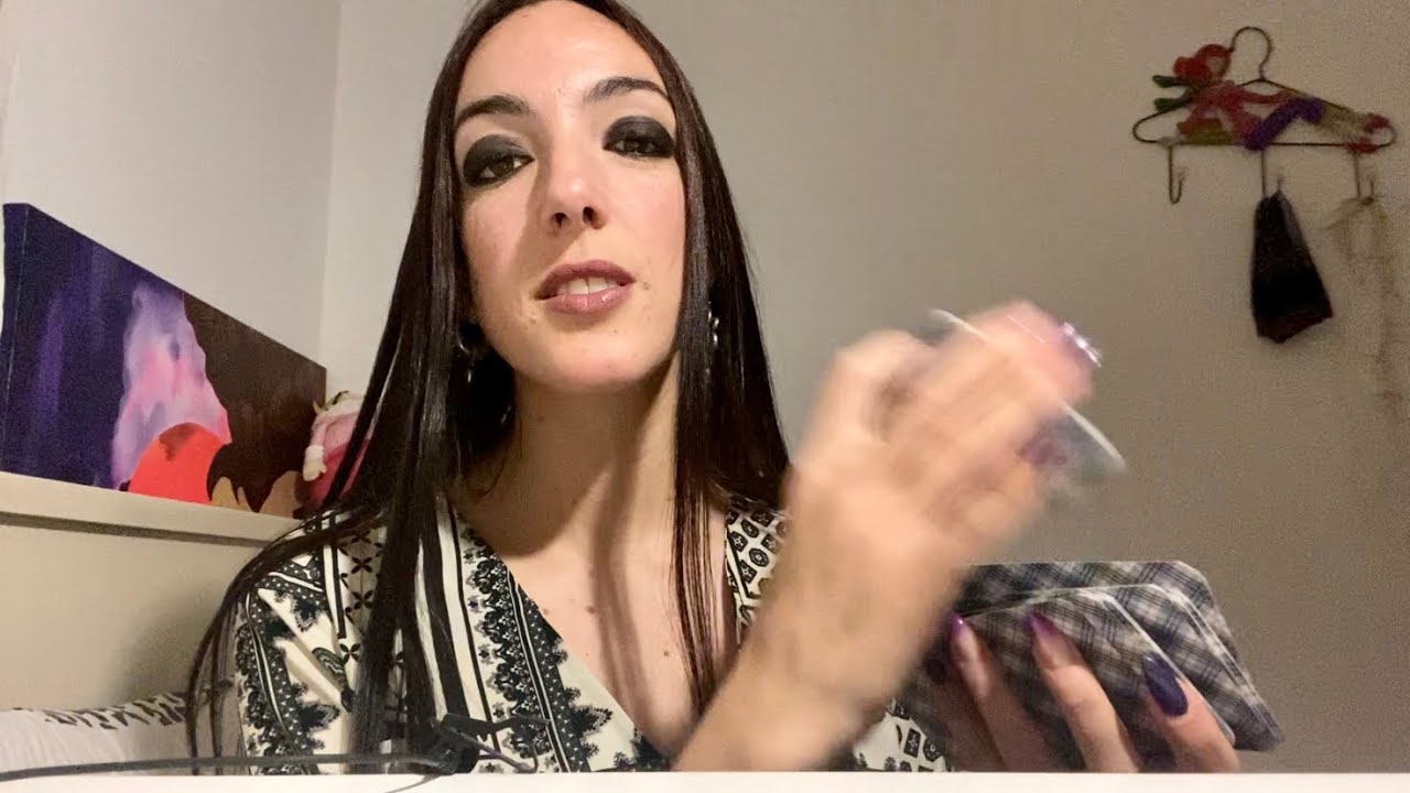 אסמר| מגדת עתידות מסבירה לך מה לעשות❤️(זכר/נקבה)