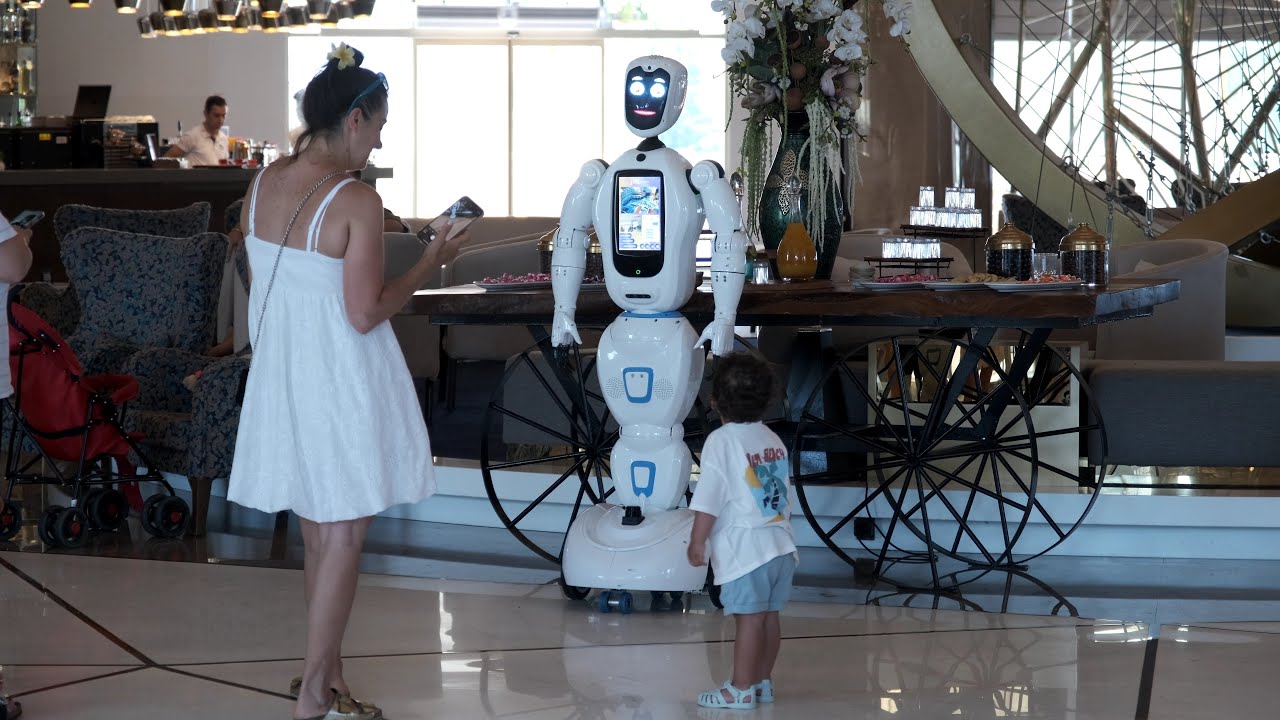 The beginning of the robotic era in business... | İş d&uuml;nyasında robotik &ccedil;ağın başlangıcı...