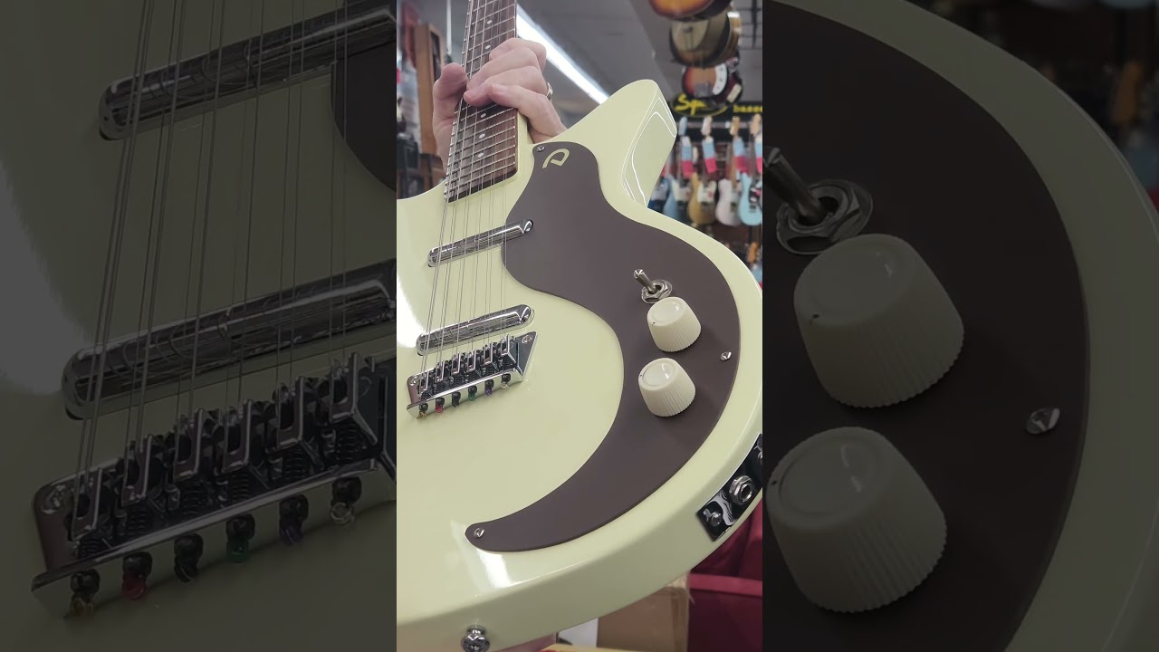 Удивительная распаковка гитары Danelectro с полым корпусом!
