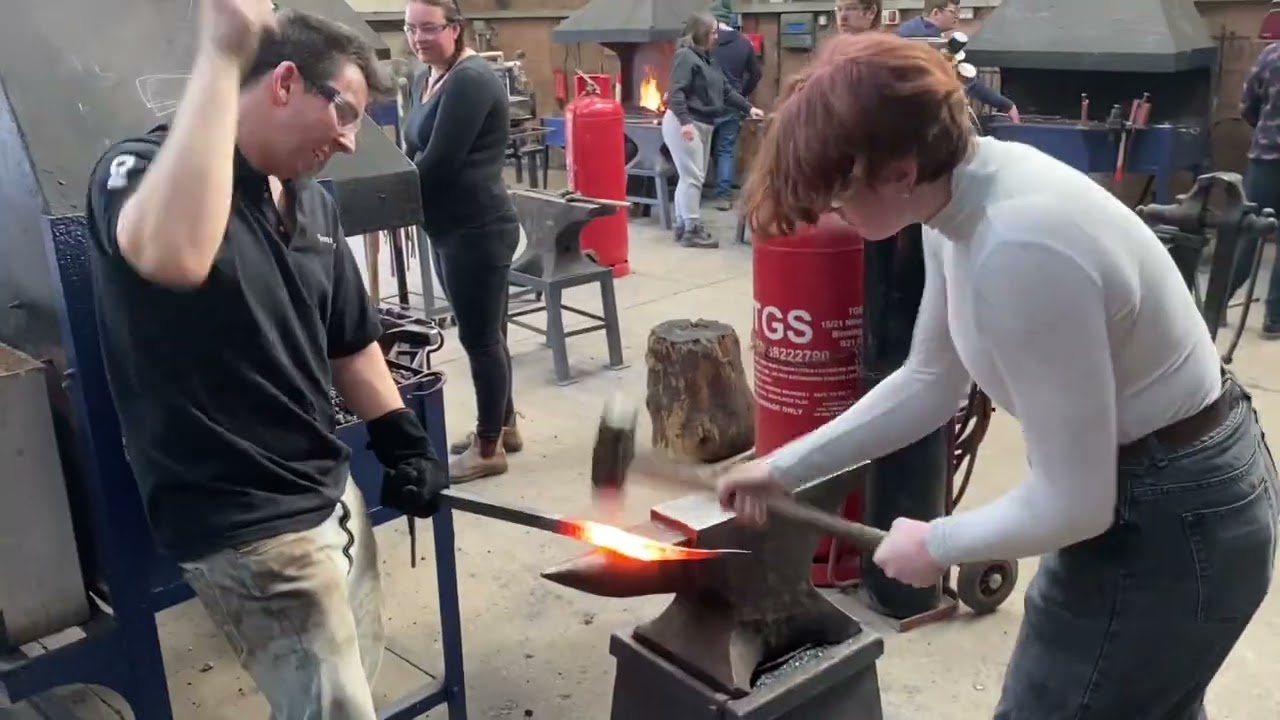 Real sword making - Oldfield Forge UK (Hereford)