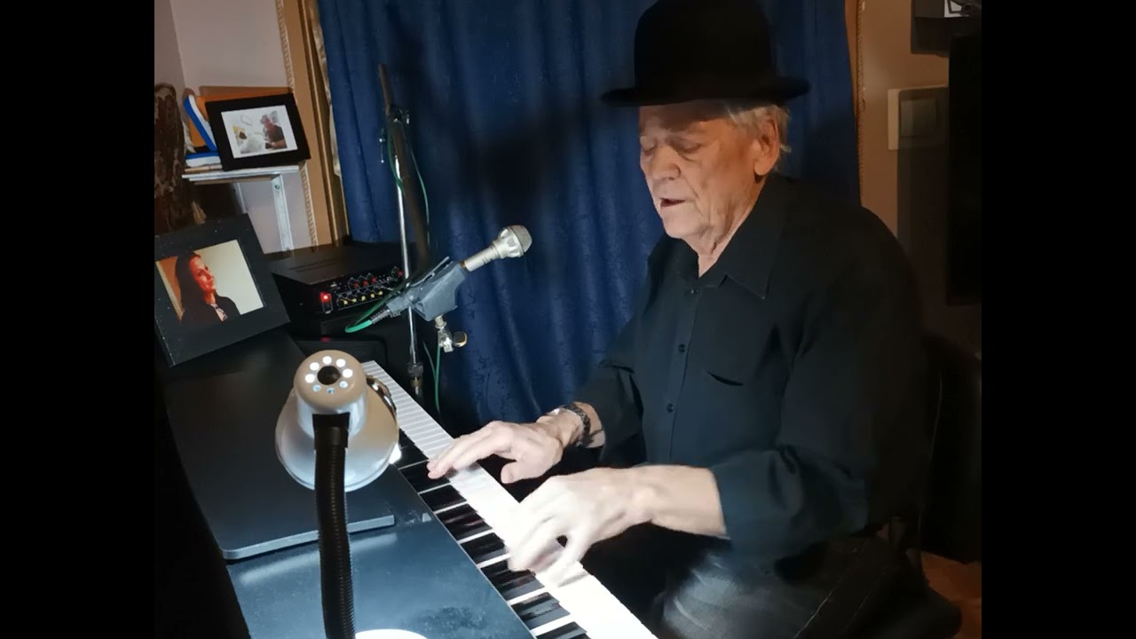 Hazudnak a gyöngybetűk a hófehér papíron