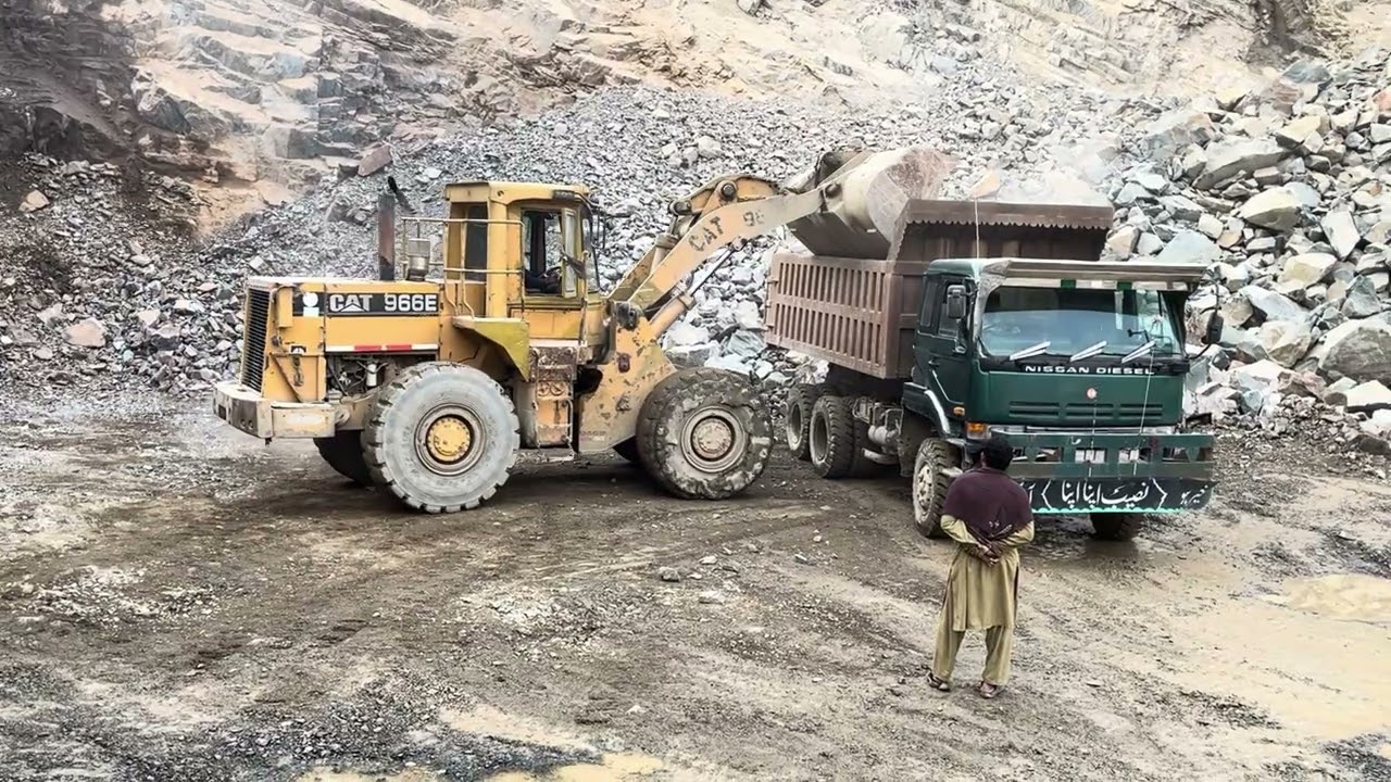 OLD CATERPILLAR LOADER VS HUGE ROCKS LOADING IN DUMP TRUCK 🎶😶‍🌫️🚛