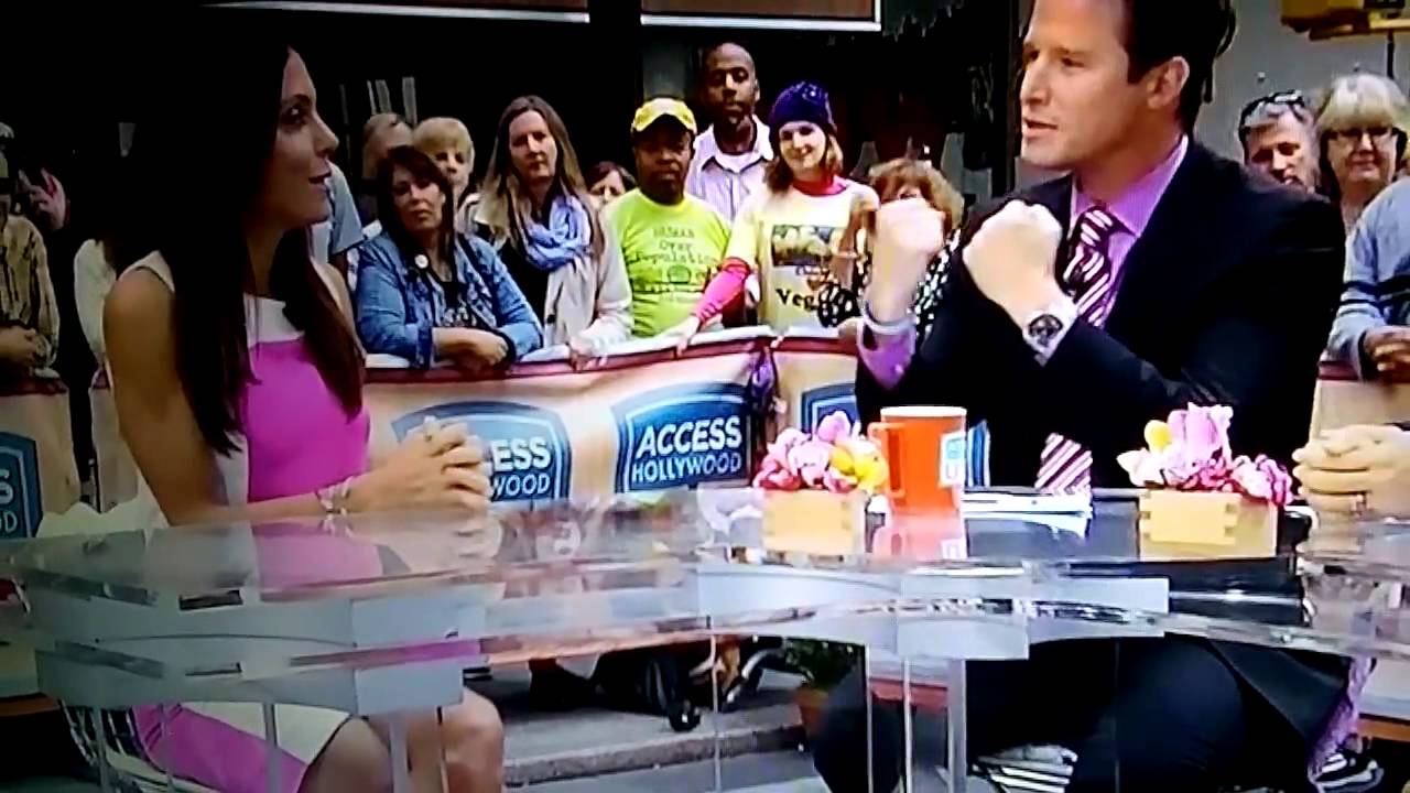 TMZ Extra Live TV Interview (Vegetarian Photobomb) Human Overpoplation GreenPeace MSNBC BBC CNN News