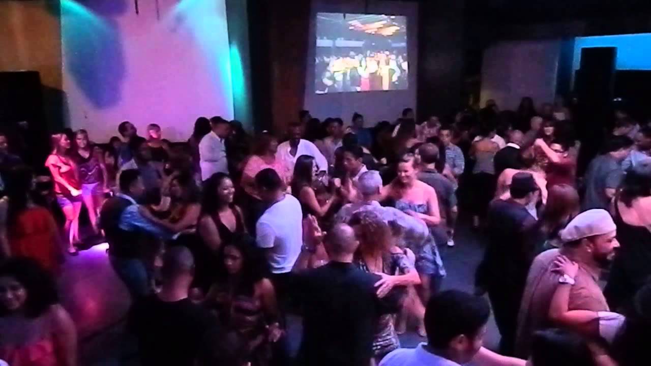 SALSAMOR! Latin dancing in Hawaii at Vice Nightclub
