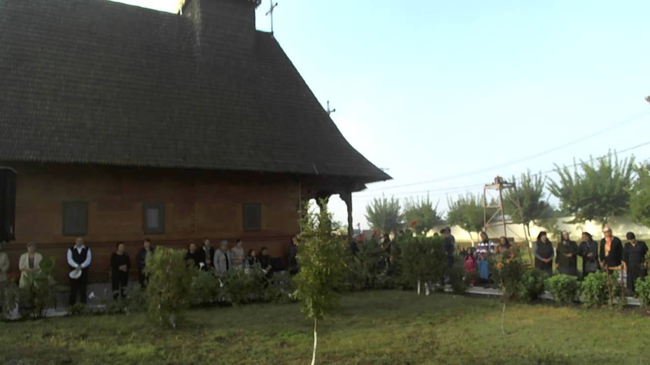 Slujba Sfintei Liturghii Arhieresti - Manastirea Coslogeni - Inaltarea Sf. Cruci - 2015