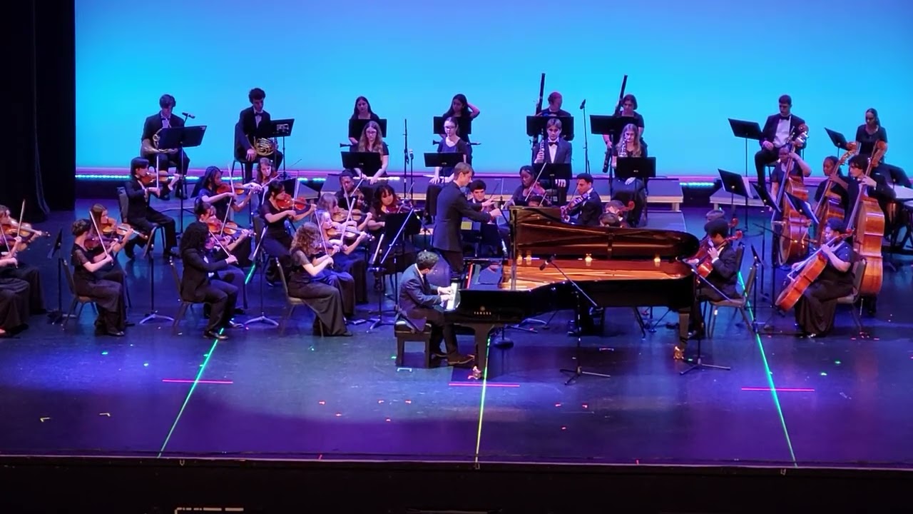 Beethoven/Magyar  Concerto no 3. first movement,  conductor Victor Huls,  soloist Mark Magyar 