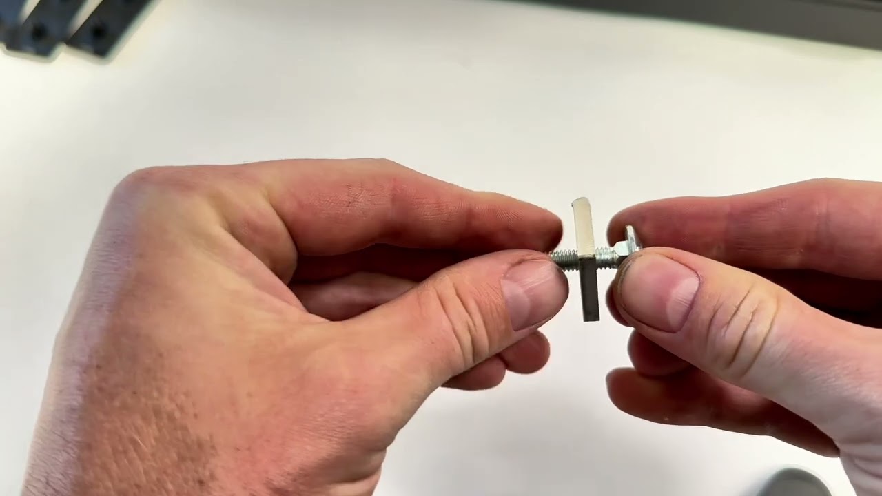 Querträger Montage | VW Bulli T5 T6 T6.1 California Aufstelldach