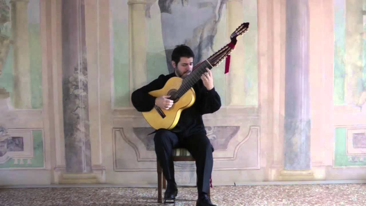 Sylvius Leopold Weiss, Allemande d-moll (Sonata no.35, Dresden Manuscript), Guitar: Mauro Zanatta