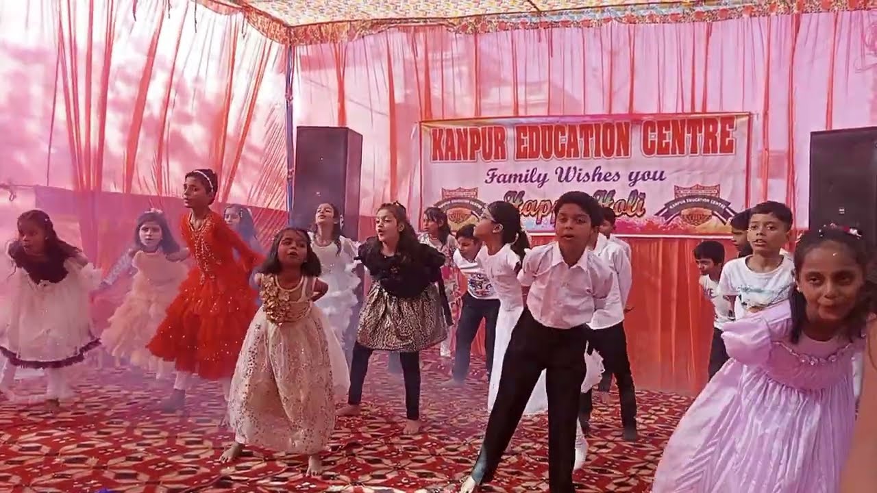Holi hai Dance Video @RaagiyansSong by Jay Raagiya #holihai #happyholi #dance #frootidanshowgirl 