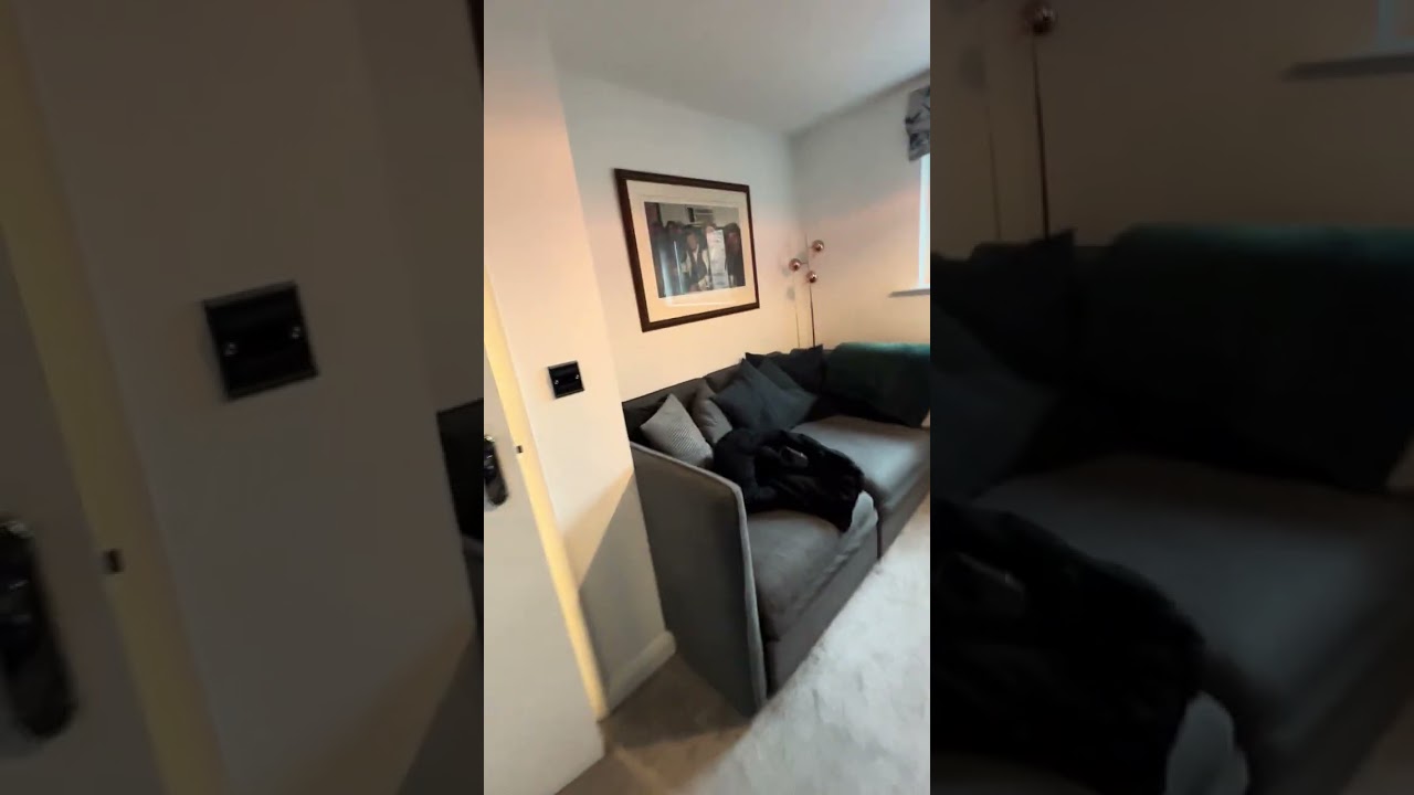 Eccles fold, Eccles TO LET