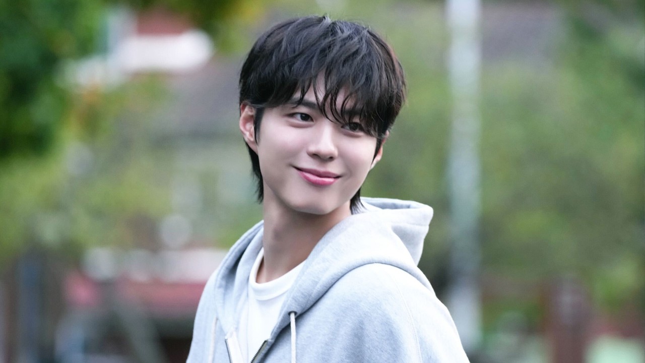 PARK BO GUM ‘DAANGN’ CAMPAIGN SHOOT BEHIND FILM