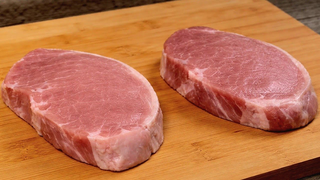 Diesen Trick habe ich in einem schicken Restaurant gelernt! Schweinekoteletts in Soße! Köstlich!