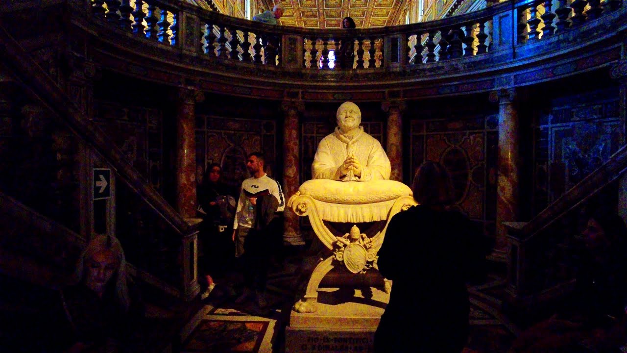 Rome Italy - Hidden tourist attraction (#1) Places to see in Rome.