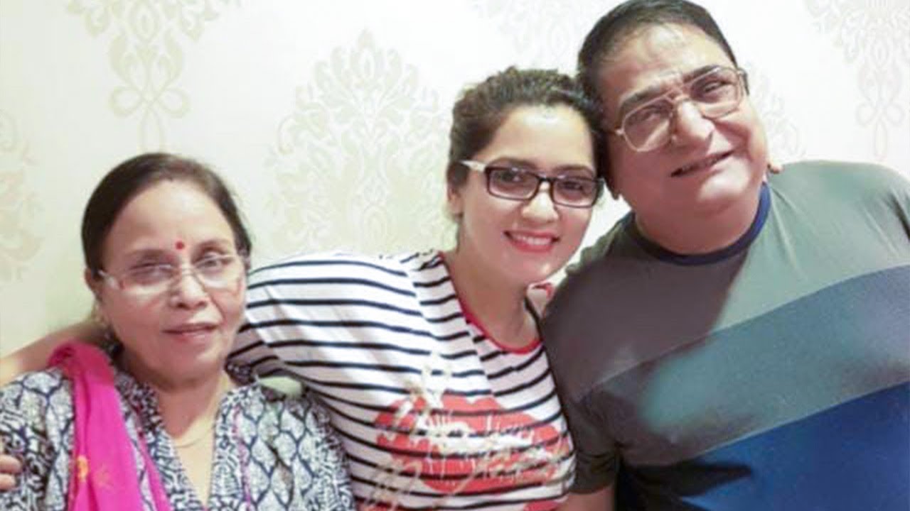 'Yeh Dil Aashiqanaa' Movie Actress Jividha Sharma With Her Parents | Children, Husband | Biography