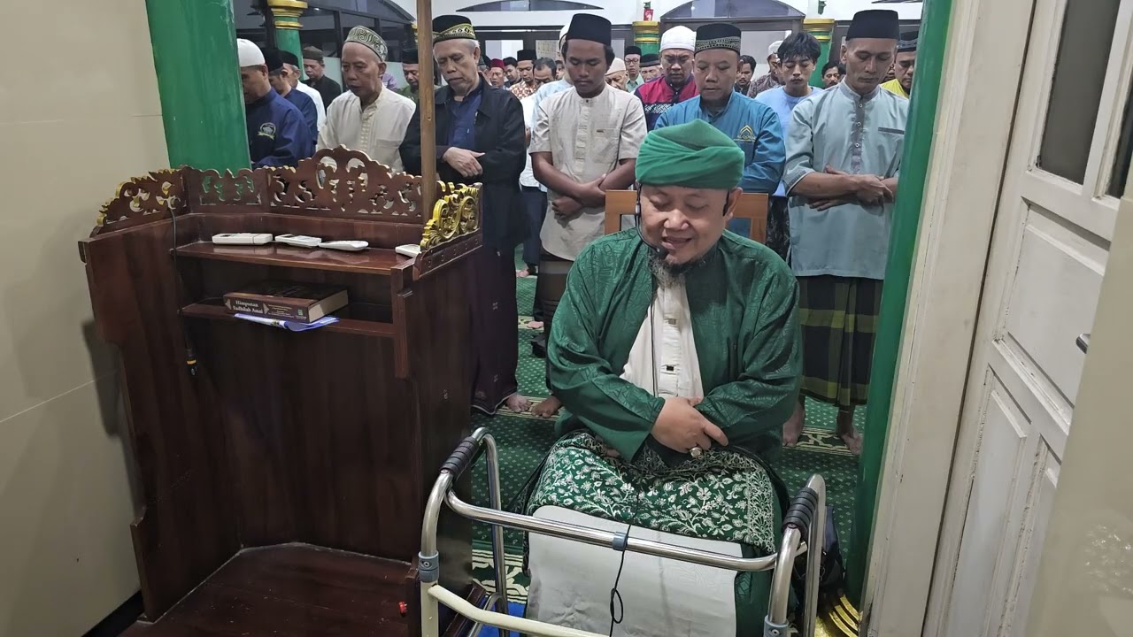 GURU HIKMAH IMAM SHOLAT SUBUH HARI KE 4 ROMADHON DIMASJID AL QOSIM SUKATANI TAPOS