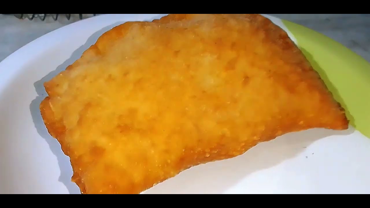 PIROSKI DE CALABRESA COM QUEIJO / PASTEL CHINÊS