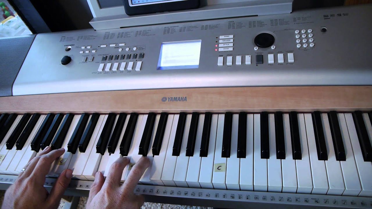 Как играть «I Can't Even Walk Without You Holding My Hand» (Мэтт Маккой)