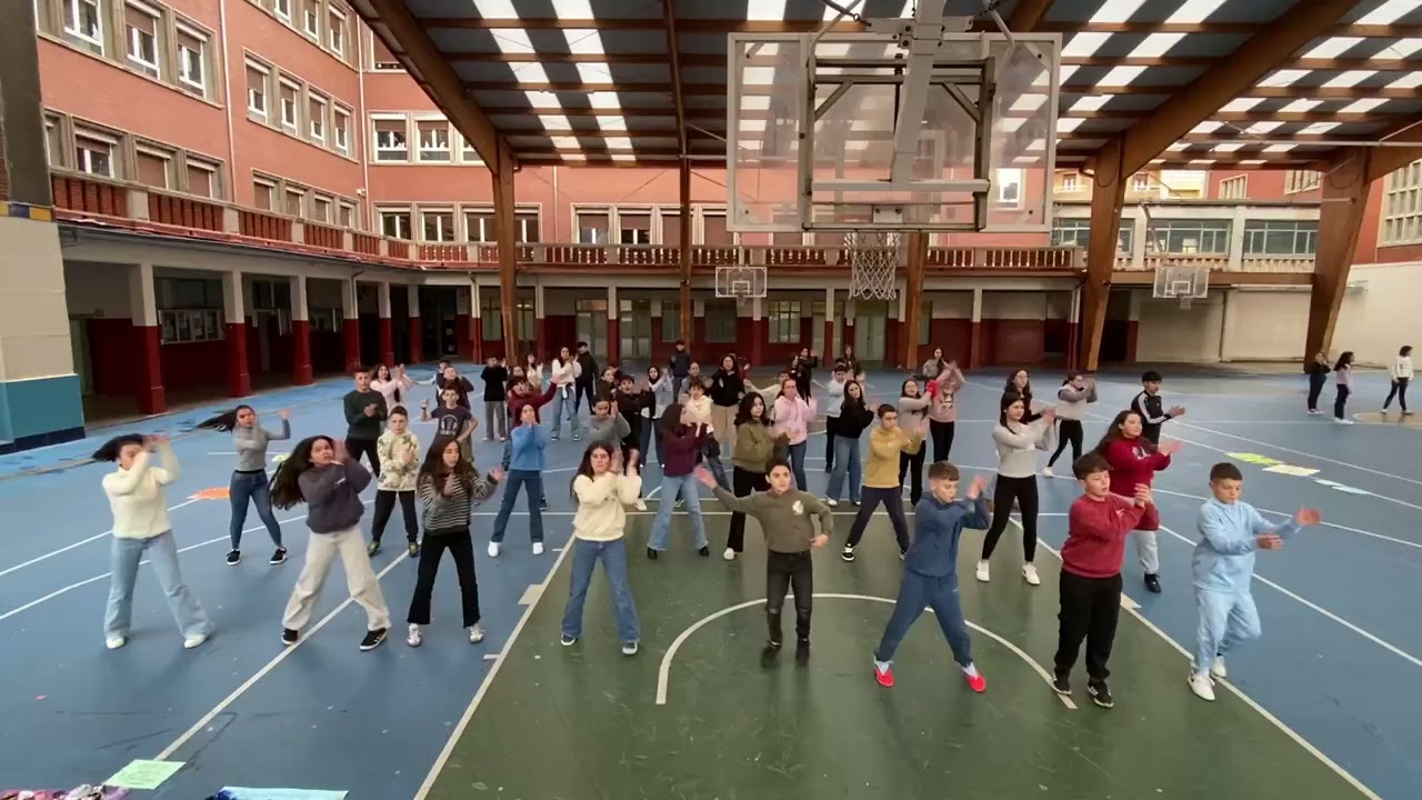 VIDEO flashmob DBH1 DIVERSITY