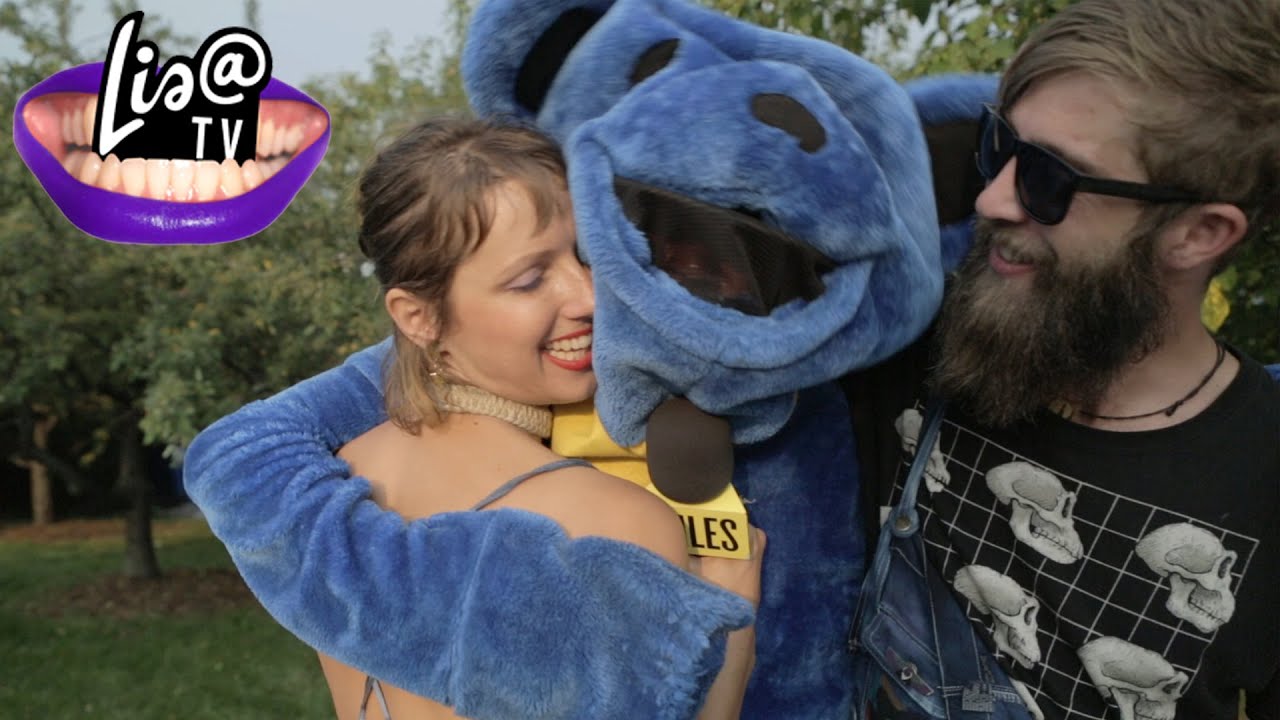Most Fashionable Deadheads at the Final Grateful Dead Show - LisaTV