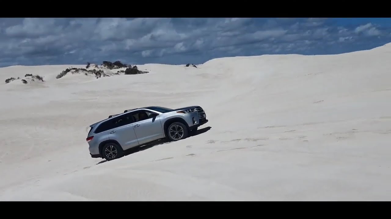 2018 Toyota Kluger / Highlander at Lancelin sand dunes.