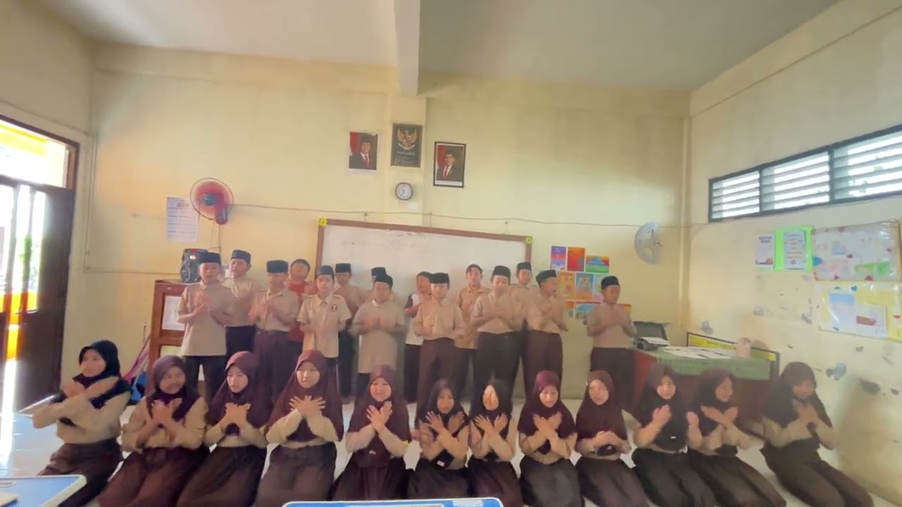 Latihan nasyid kelas 5B 2025/2026 SdsIt atthoriq 