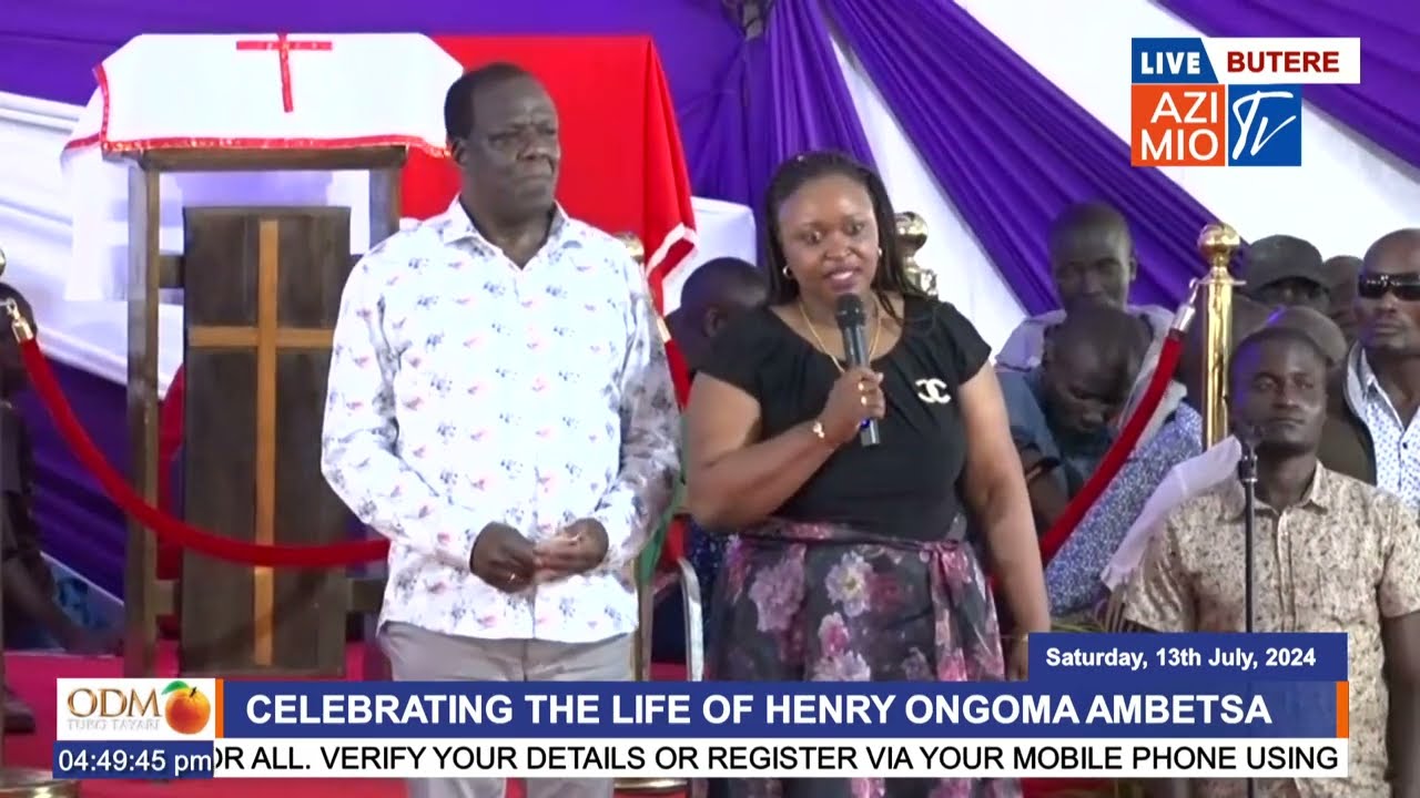 Crowd CHEERS as Oparanya introduces his beautiful wives and the larger Oparanya family