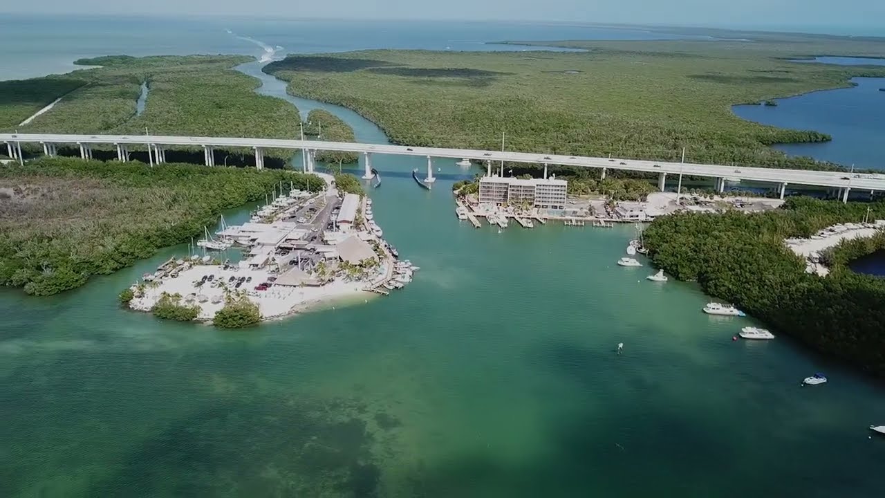 US1 Bridge from Florida peninsula to Key Largo over Jewfish Creek