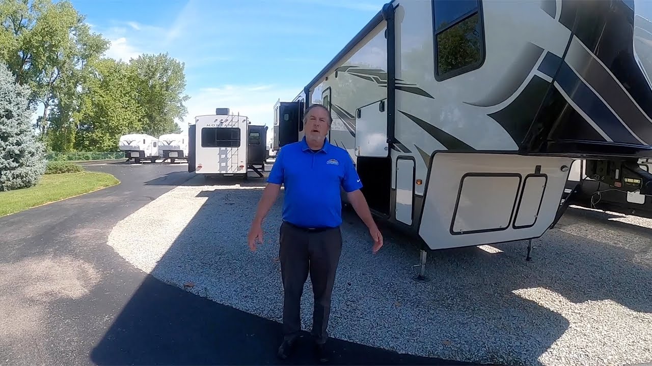 Montana 373RD - A beautiful fifth wheel with tons of storage!